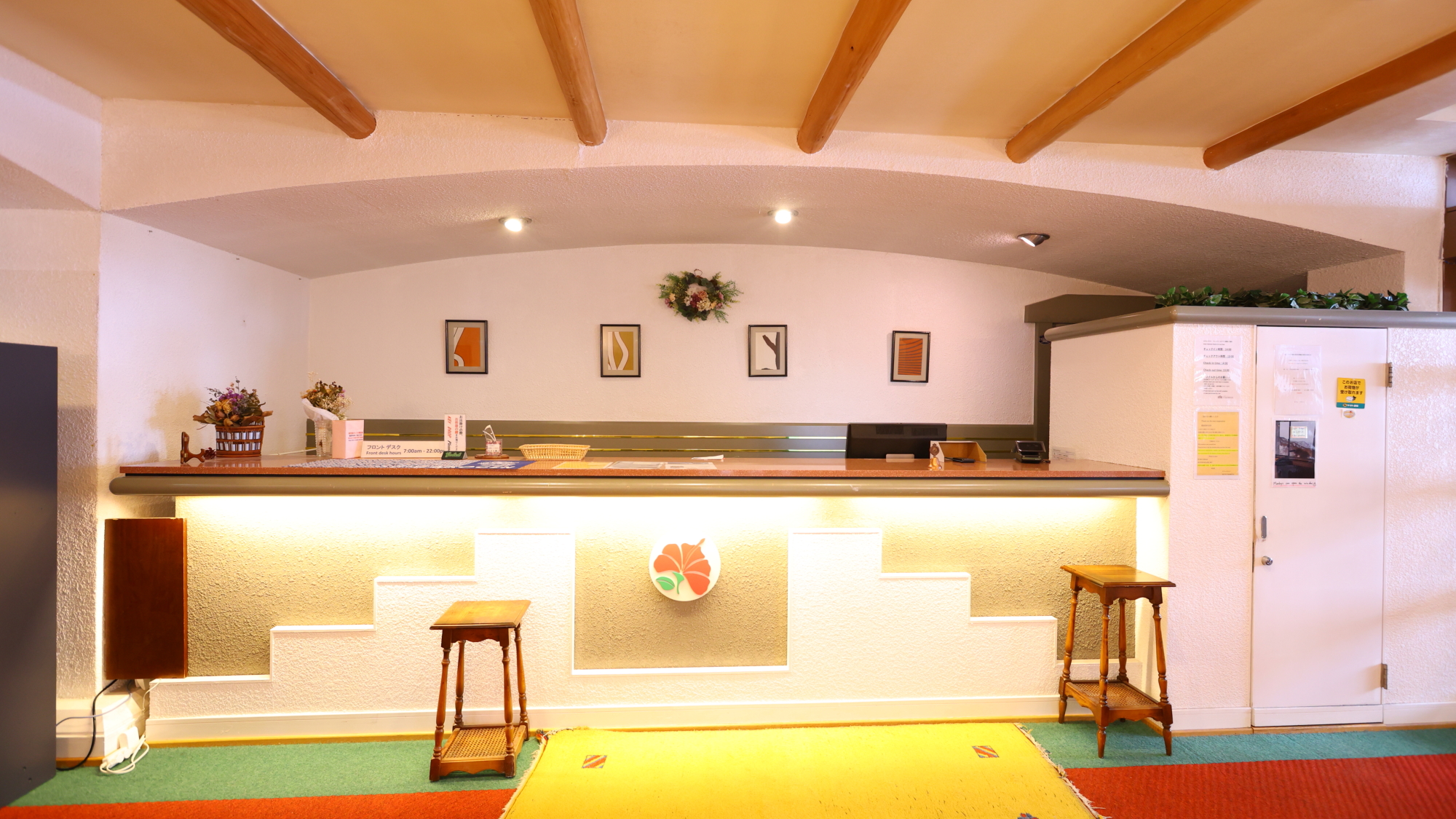 フロントの様子