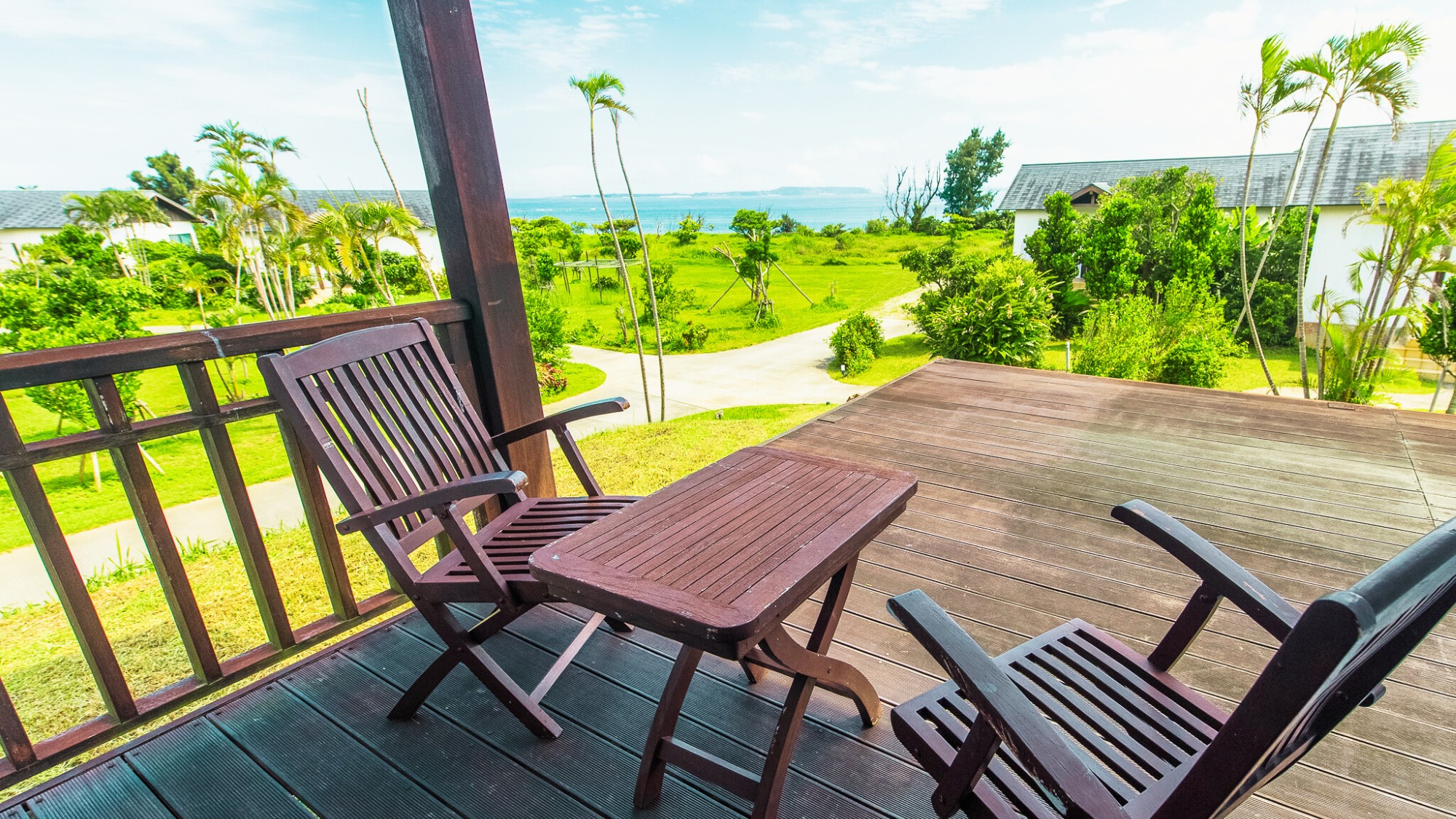 オーシャンヴィラ ＜海側　ダブルベット テラス付＞