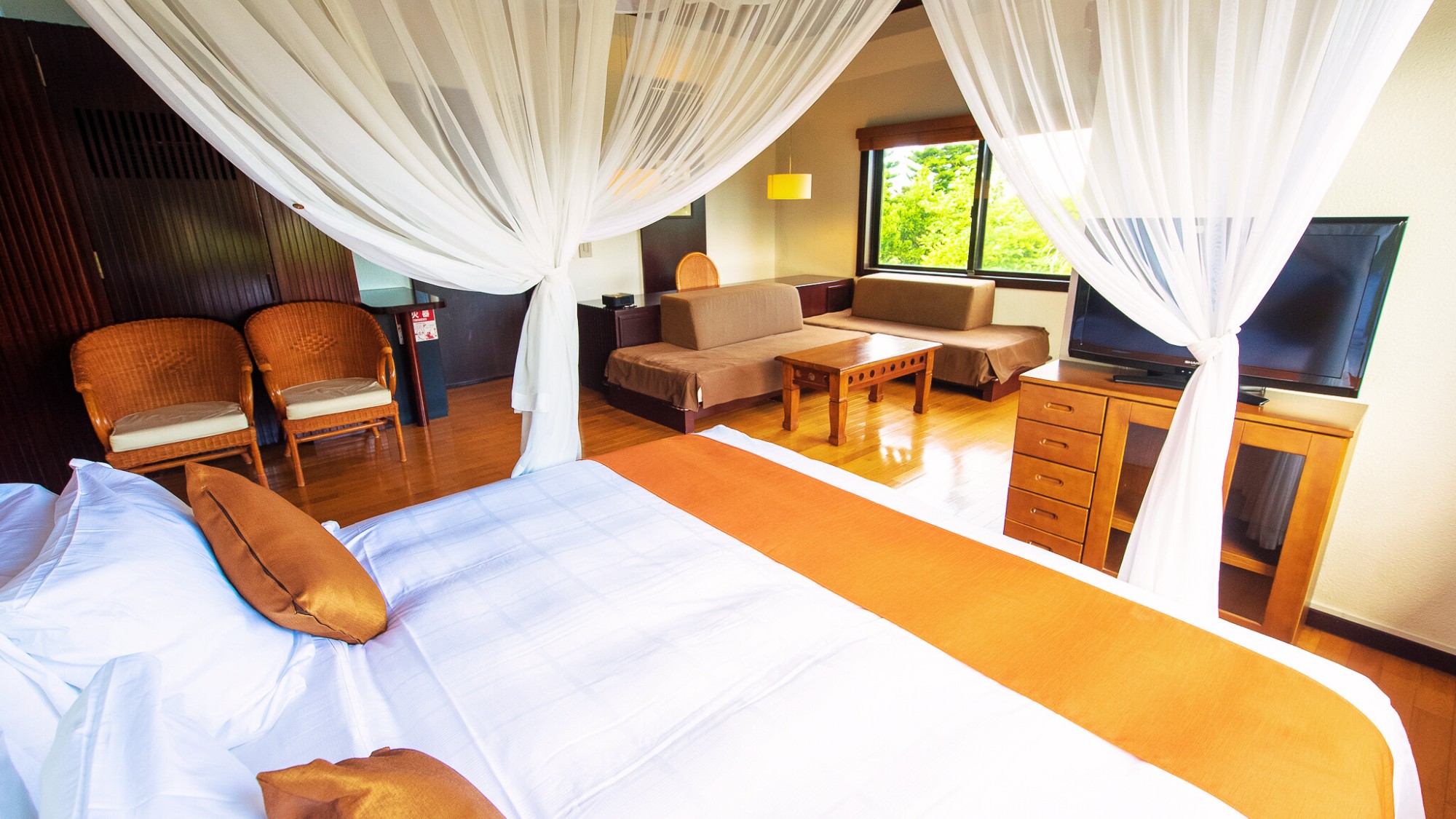 オーシャンヴィラ ＜海側　ダブルベット テラス付＞