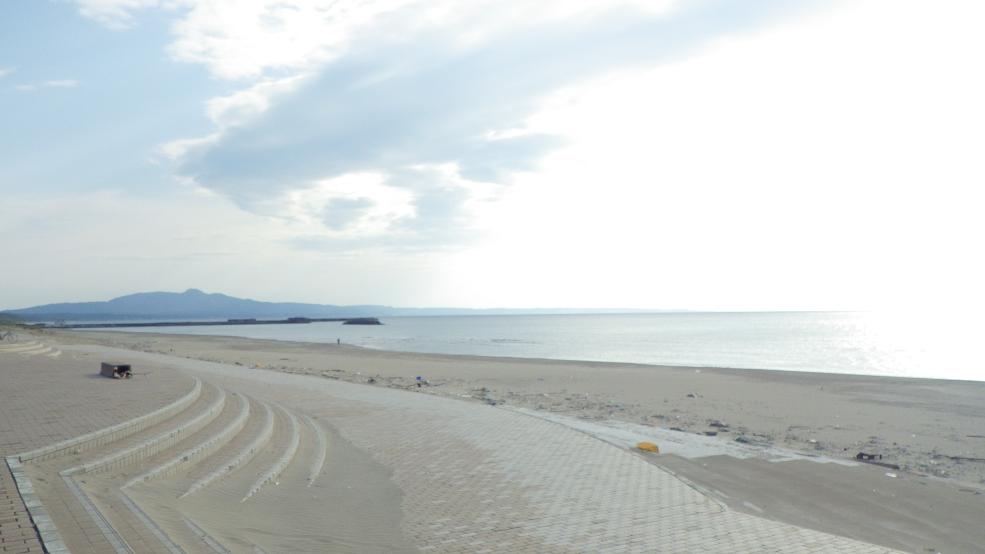 *周辺観光/県内でもきれいな海水浴場として知られる宮沢海岸徒歩10分！