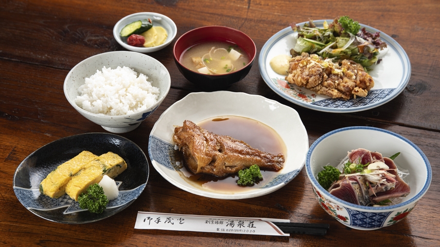 【2食付スタンダードプラン】1番人気★夕食はメイン料理2品+お刺身+副菜！お風呂は一晩中入浴◎