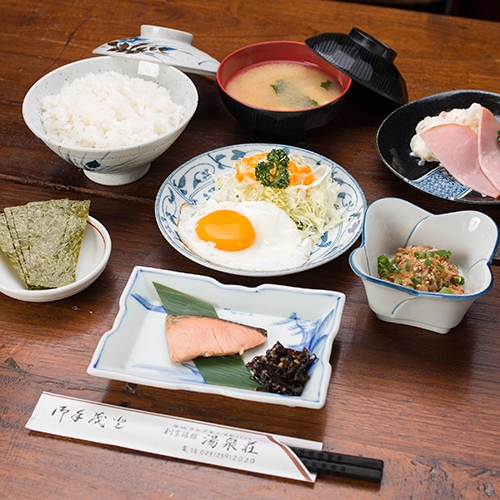 【お盆限定/大部屋・朝食付き】名産水戸納豆と茨城県産米でバランスの良い朝ごはん！