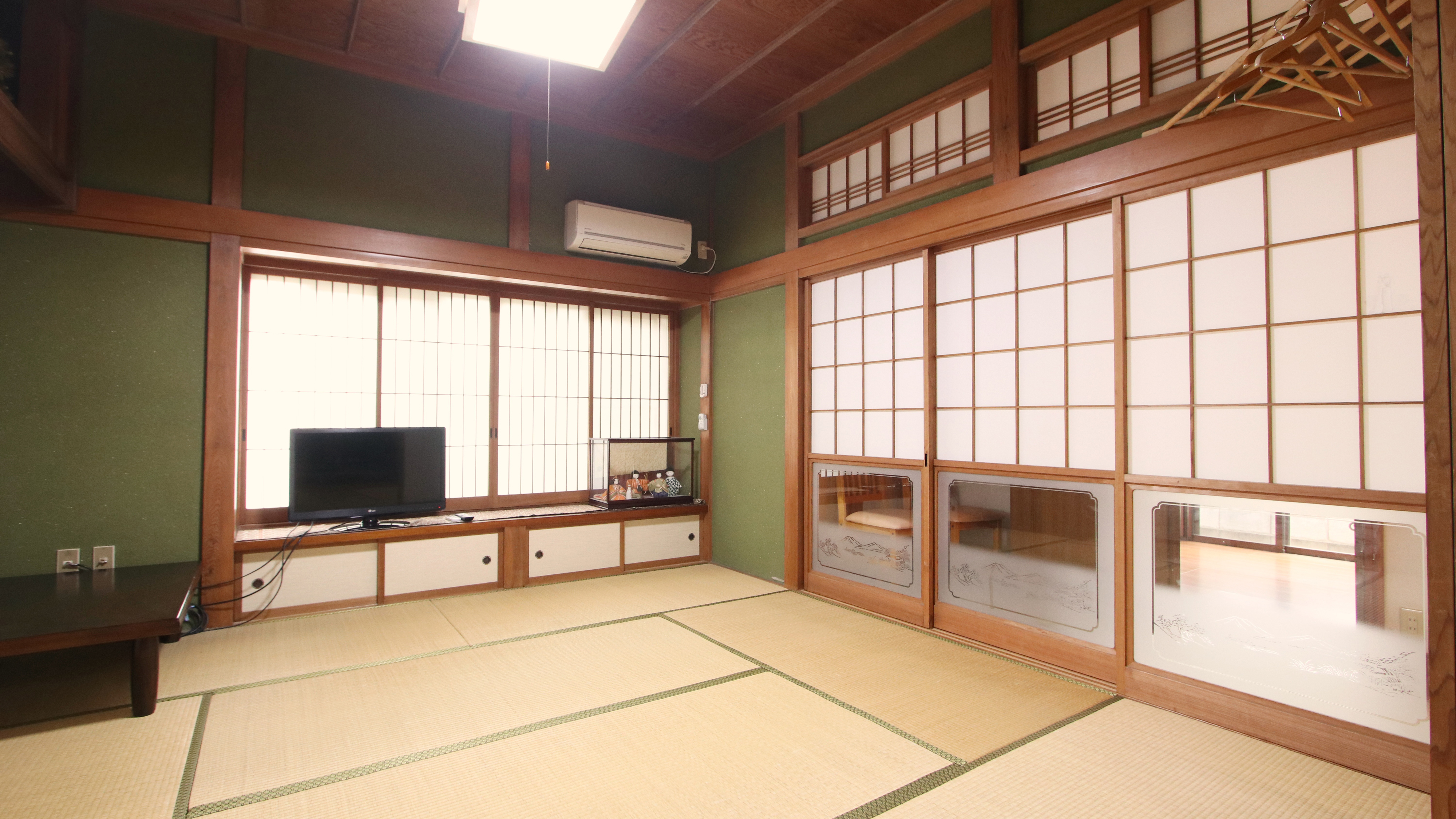 1棟貸し桃＿1Fの和室 *