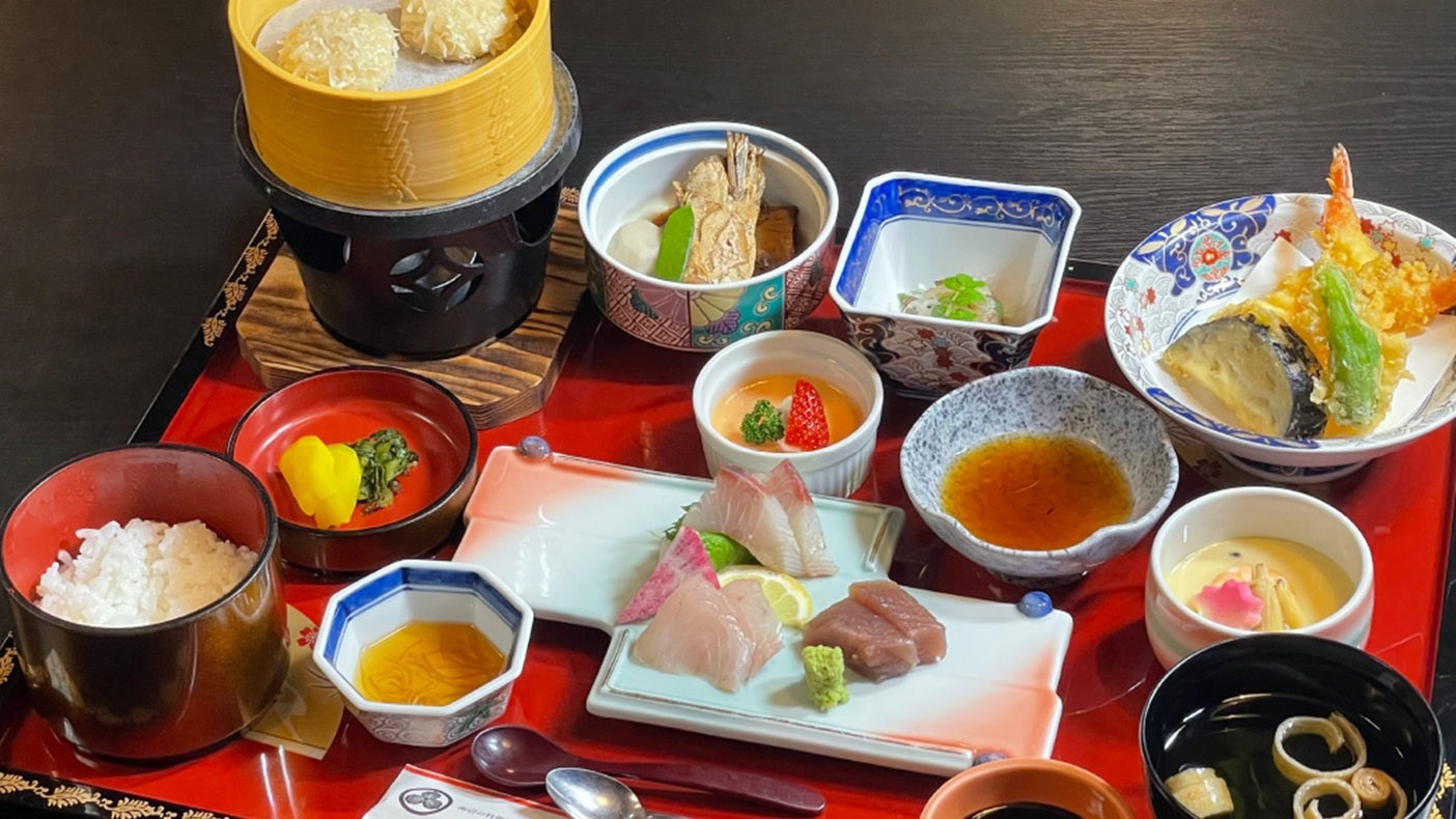 【はつしろ御膳】料理小宿のお料理をリーズナブルに！豊かな海の恵みと季節の食材を一口に込めて