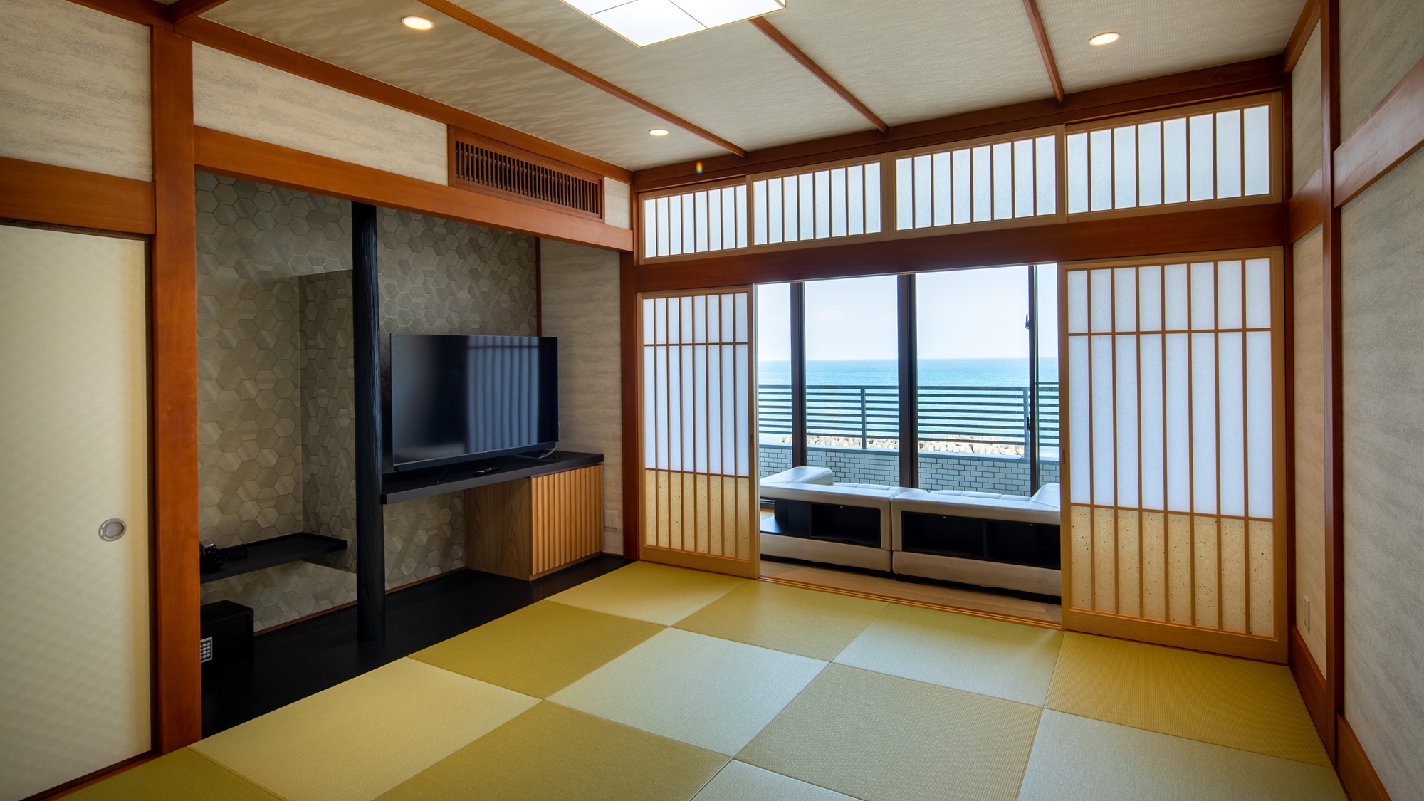 【オーシャンビュー◆和室10畳】旅先では畳の上でゆっくり寛ぎたいという方におすすめです。
