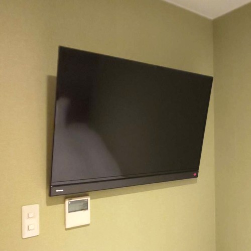 【改装後】液晶テレビ　なんと！壁掛けテレビになりました！