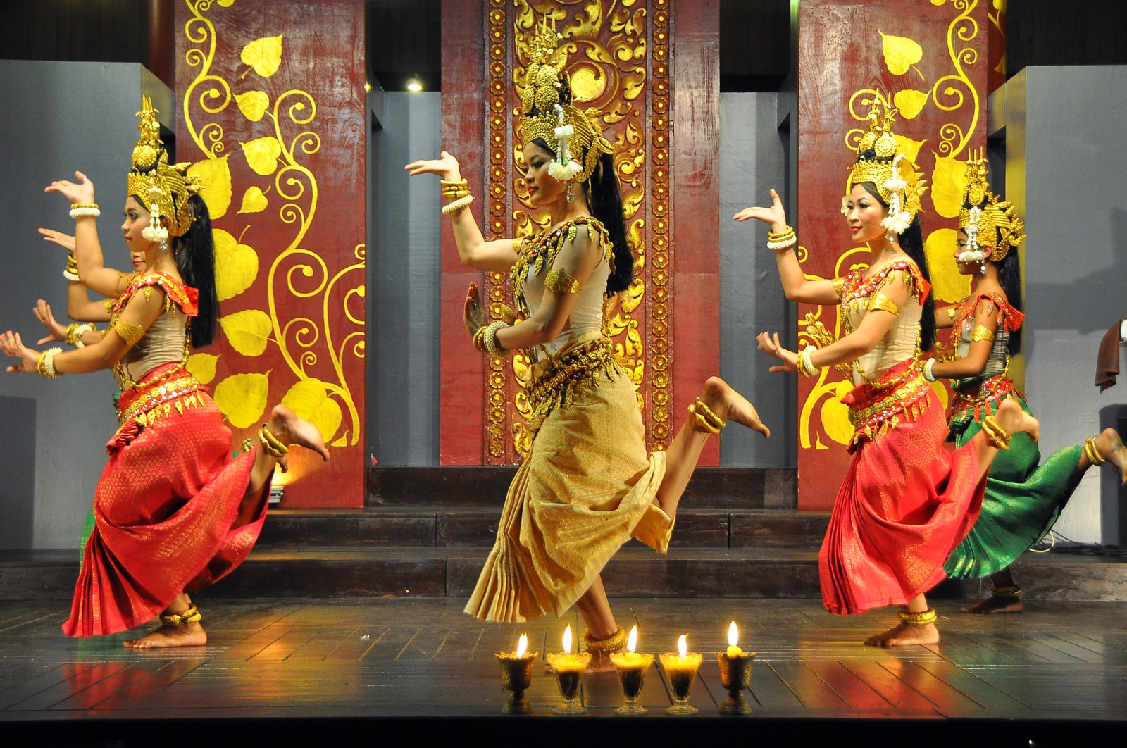 アプサラロイヤルバレエパフォーマンス