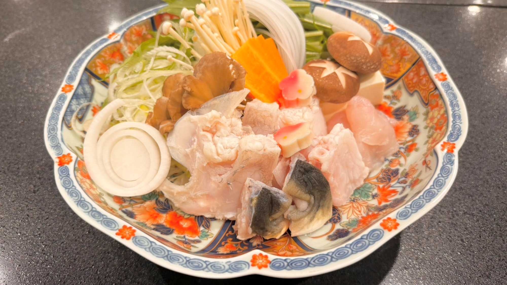 【河豚三昧】高級食材”フグ”を薄造り×お鍋×唐揚げなどで贅沢に味わう「河豚会席」ーお食事は個室料亭ー