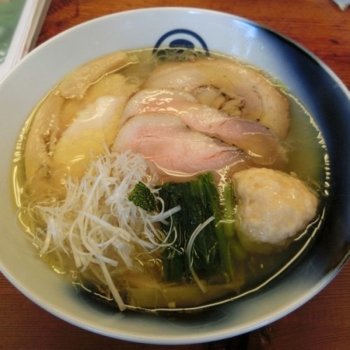 ラーメン通をも唸らす『らぁ麺屋　飯田商店』