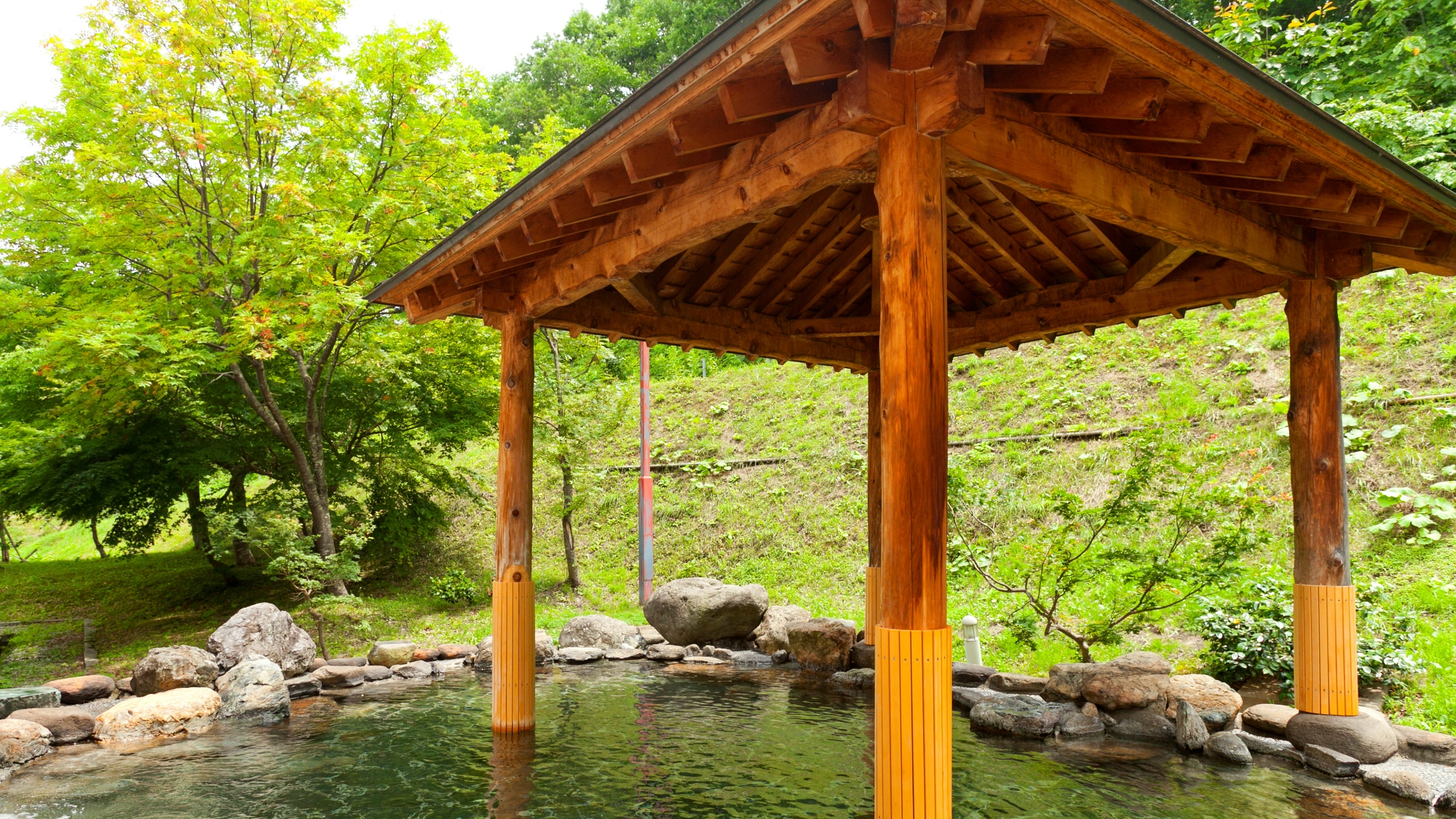 女性用露天風呂「鶴の湯」