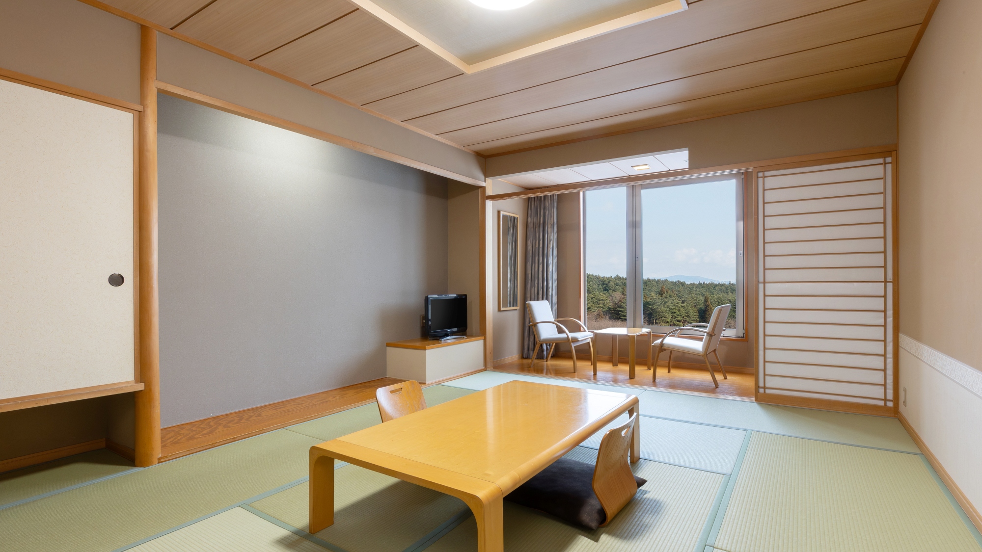 【和室】12畳間■禁煙■