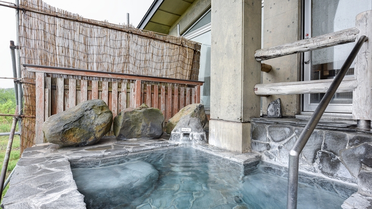 【8/31まで！】鳥海山を一望できる高原テラスで朝ヨガプラン＜リーズナブル/2食付＞