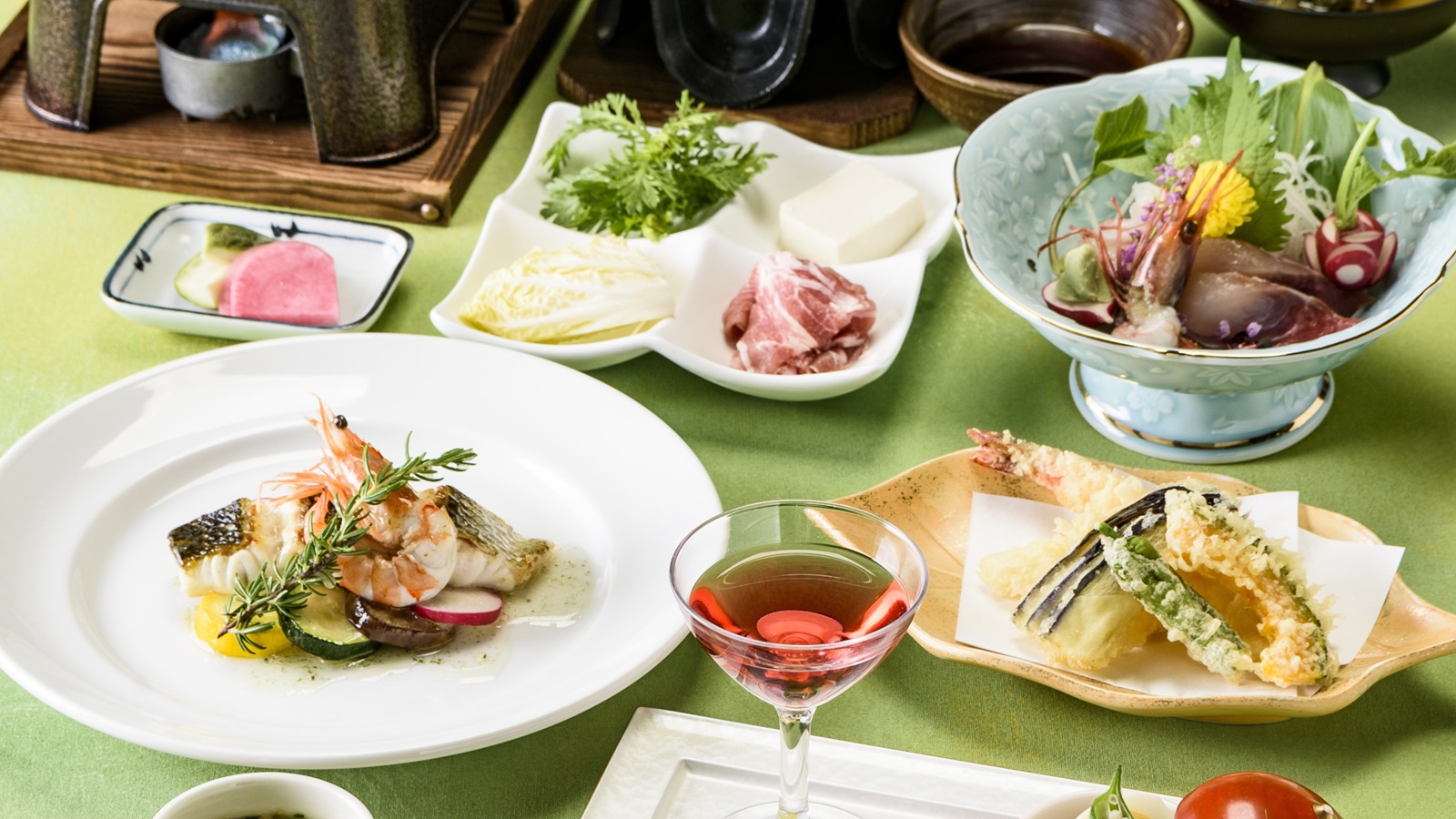 【8/31まで！】鳥海山を一望できる高原テラスで朝ヨガプラン＜リーズナブル/2食付＞