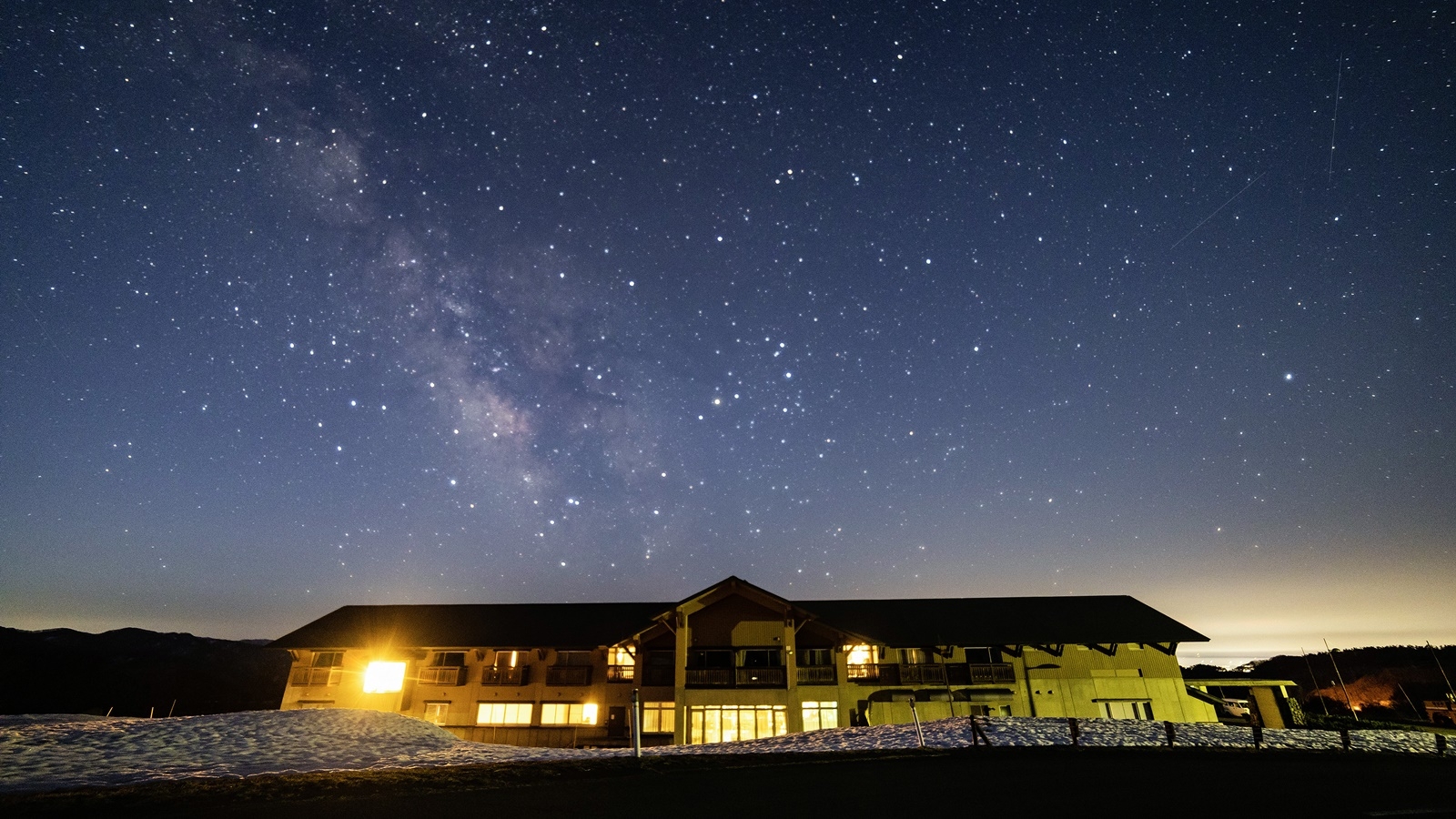 鳥海国定公園　湯の台温泉　鳥海山荘