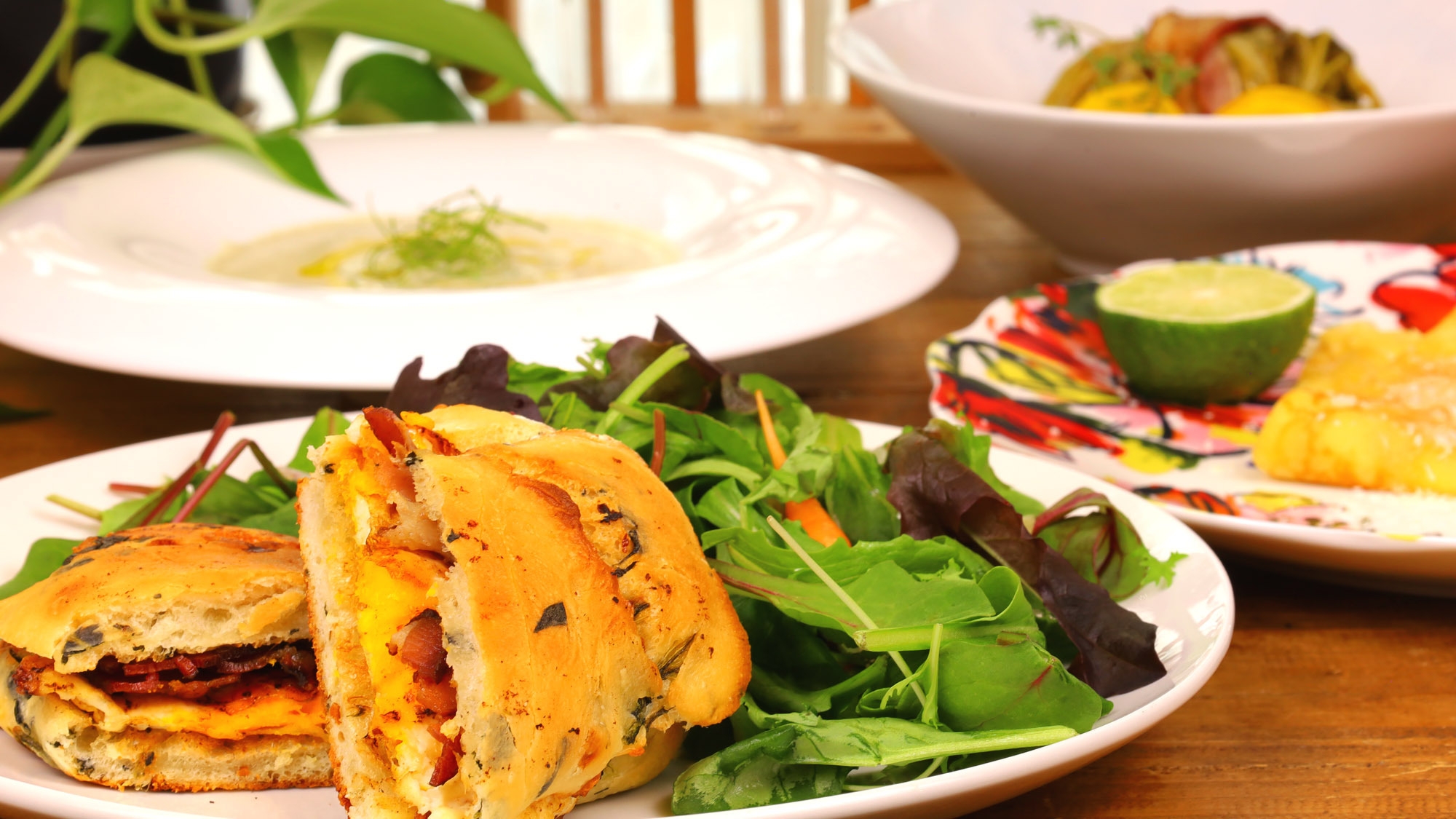 朝食付き■フランスで学んだ料理を朝からコース仕立てでご提供いたします。優雅に朝の一時を