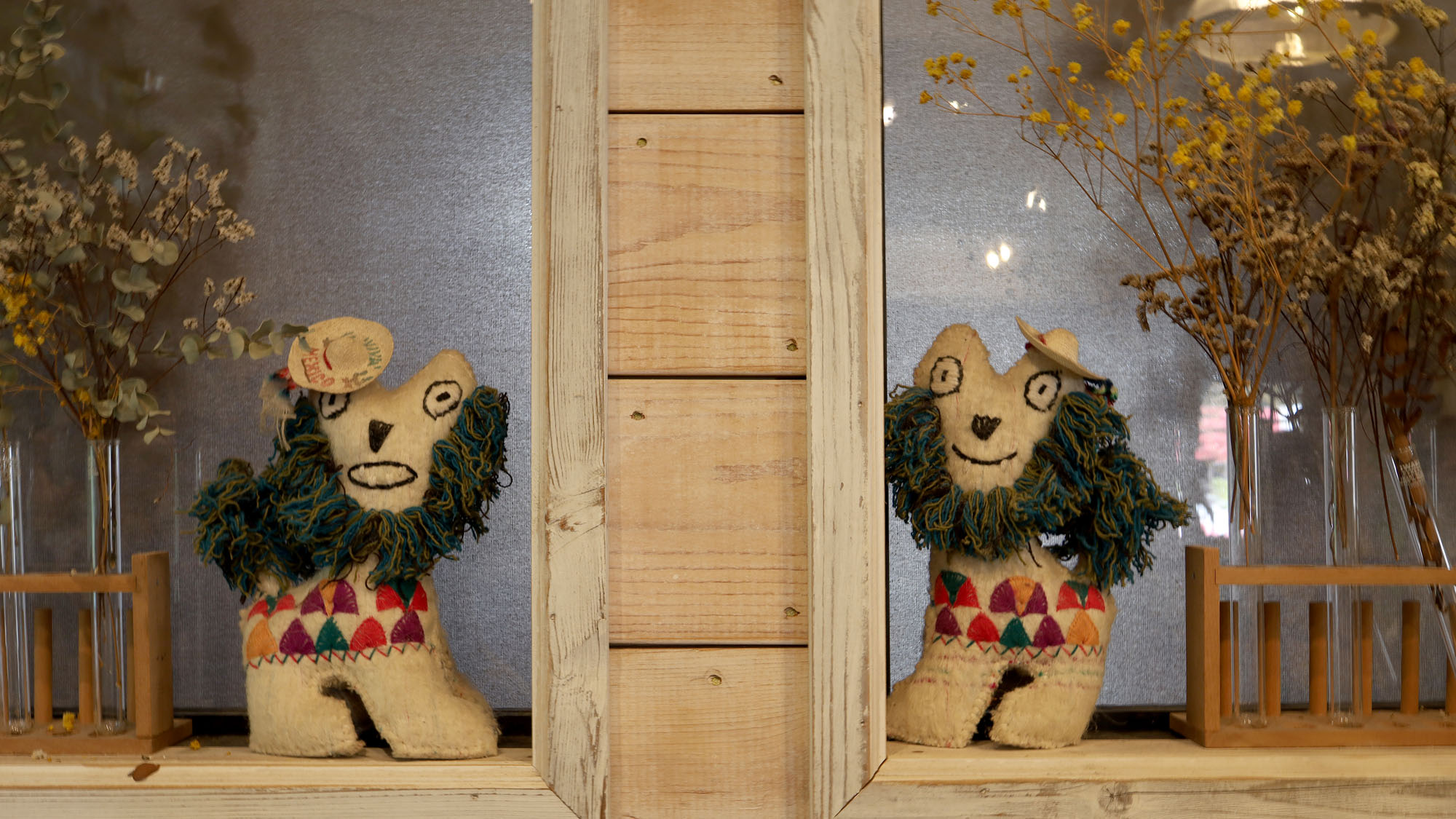 【イメージ】ちょっぴりたてがみが自慢の、可愛いライオンみたいなシーサー！？もお出迎え