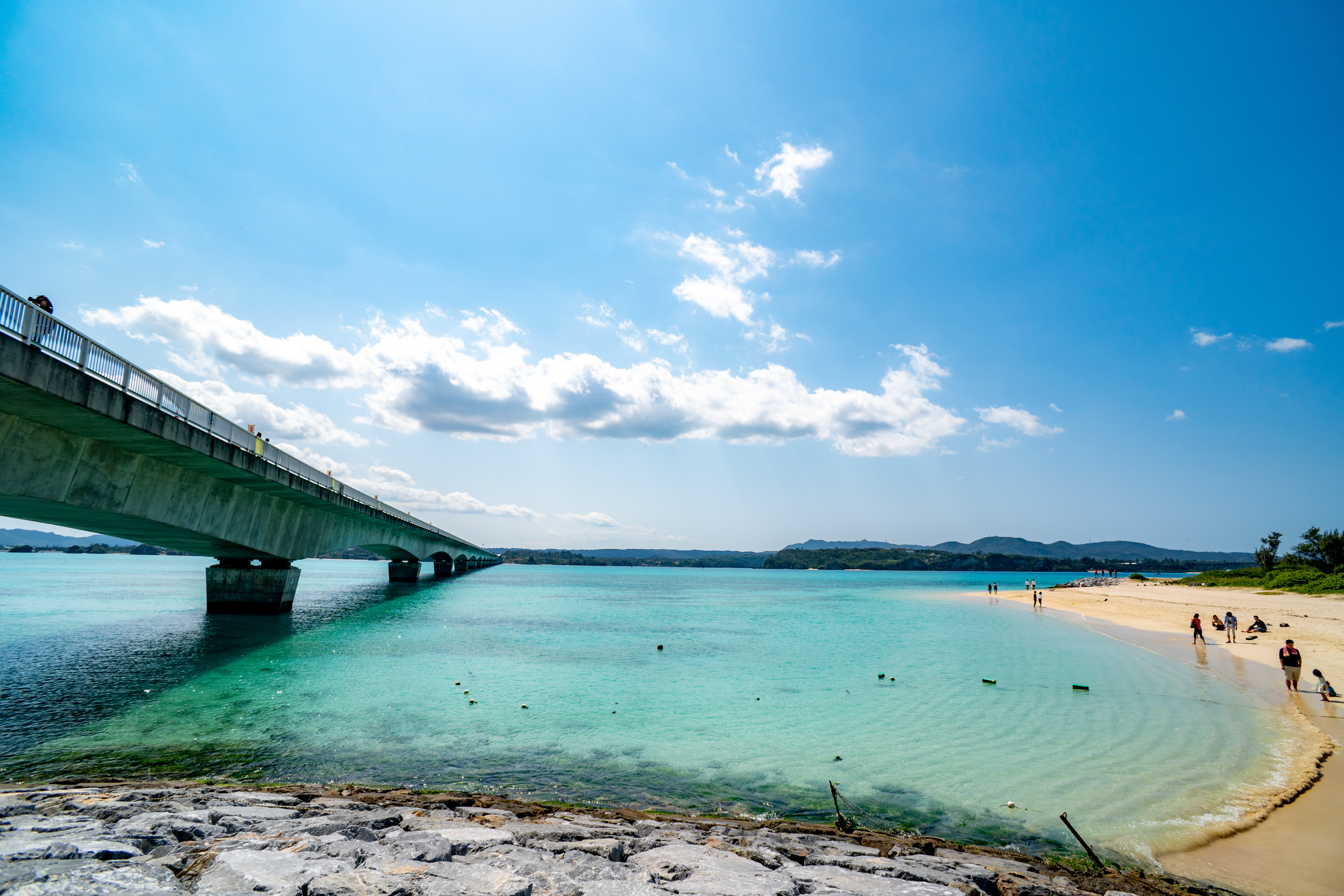 古宇利ビーチと古宇利大橋