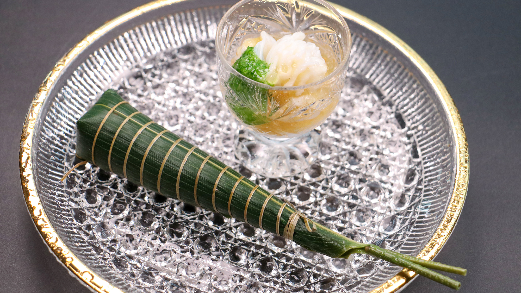 【About The Food／Dinner】地元の食材にこだわったお食事。