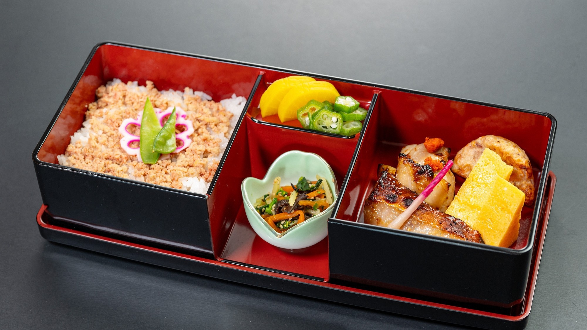 【夕朝食付】お部屋やテラスで気軽に熱海を満喫！「2種から選べるお弁当付プラン」