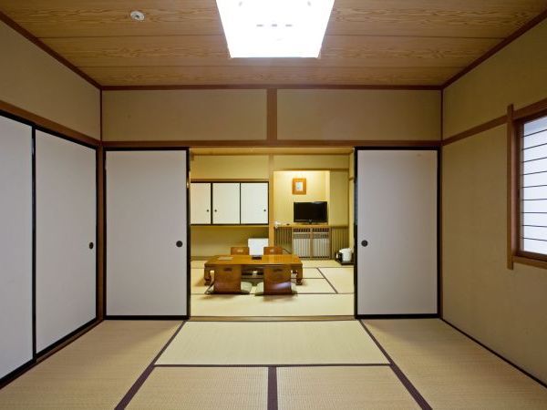 [Main building] Japanese-style room
