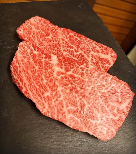 ディナーのお肉は県産和牛