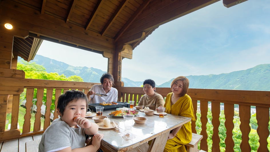【部屋食】お部屋のテラスで地元産宍粟牛2種食べ比べ！時間に縛られないプライベートBBQプラン＜2食＞