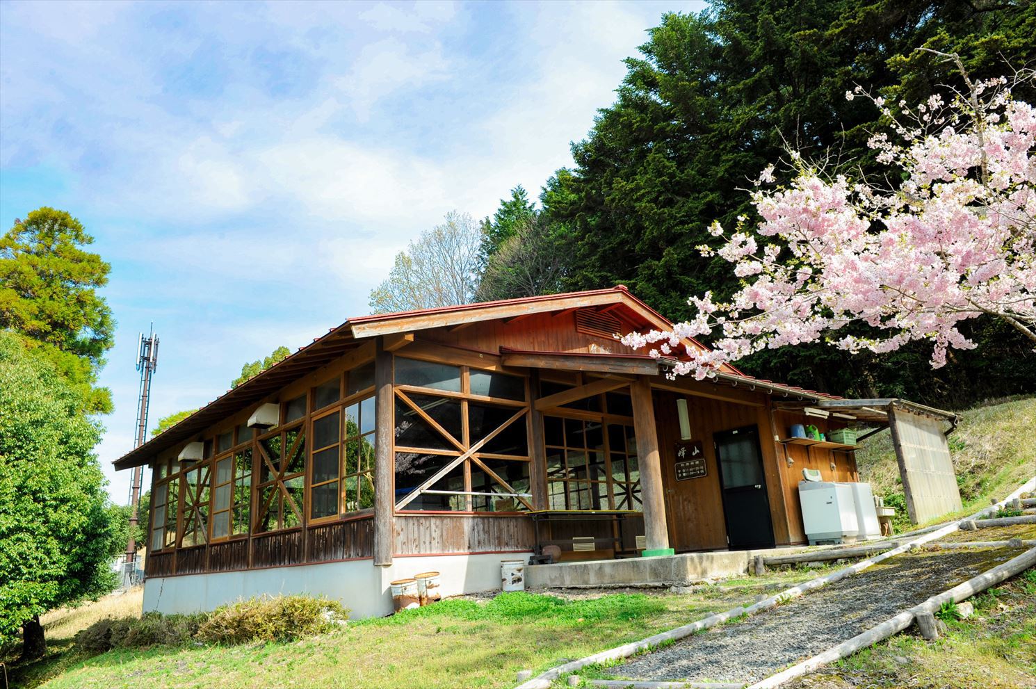 【山小屋BBQ棟◆確約】山の幸と海の幸を一度に！宍粟牛×海鮮の炭火焼BBQグルメプラン＜2食付＞