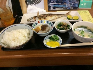 ハニー雷蔵のランチ定食　徒歩３分