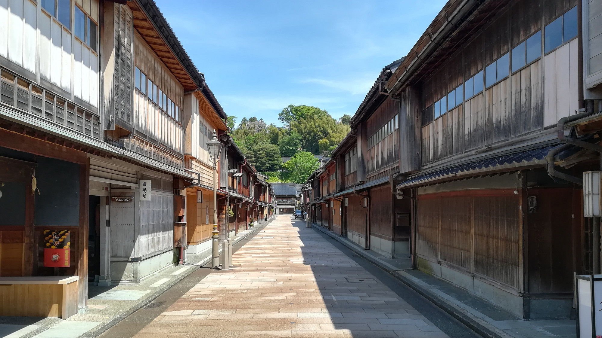 金沢周遊ラグジュアリーバスツアー（ひがし茶屋街）