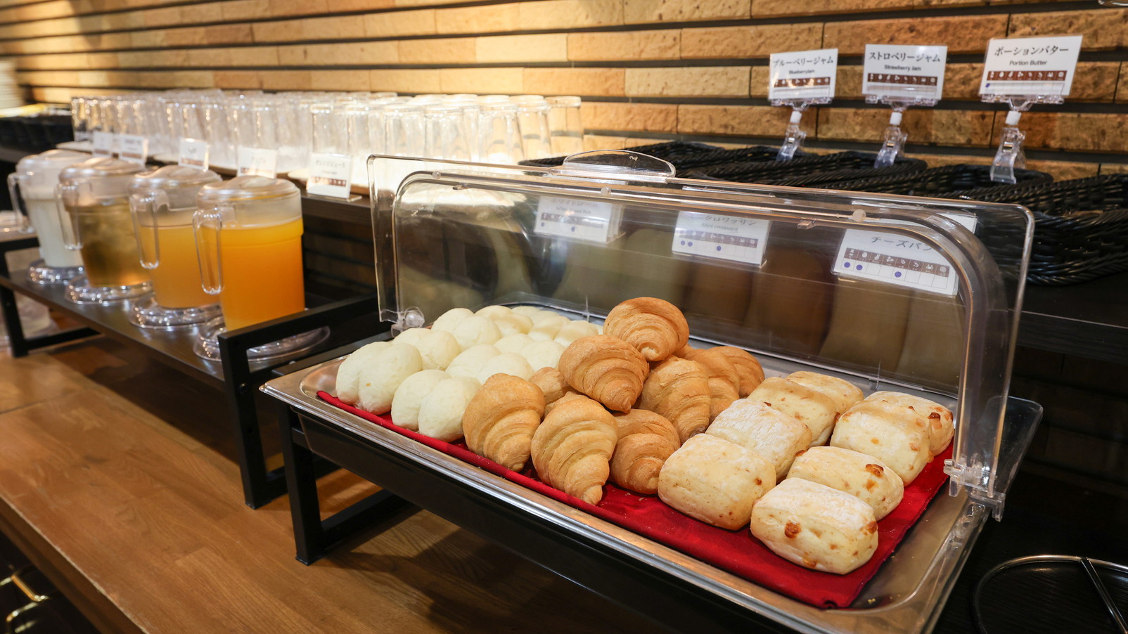 【朝食付き】帯広ご当地メニュー含めた約40種の和洋朝食ブッフェ