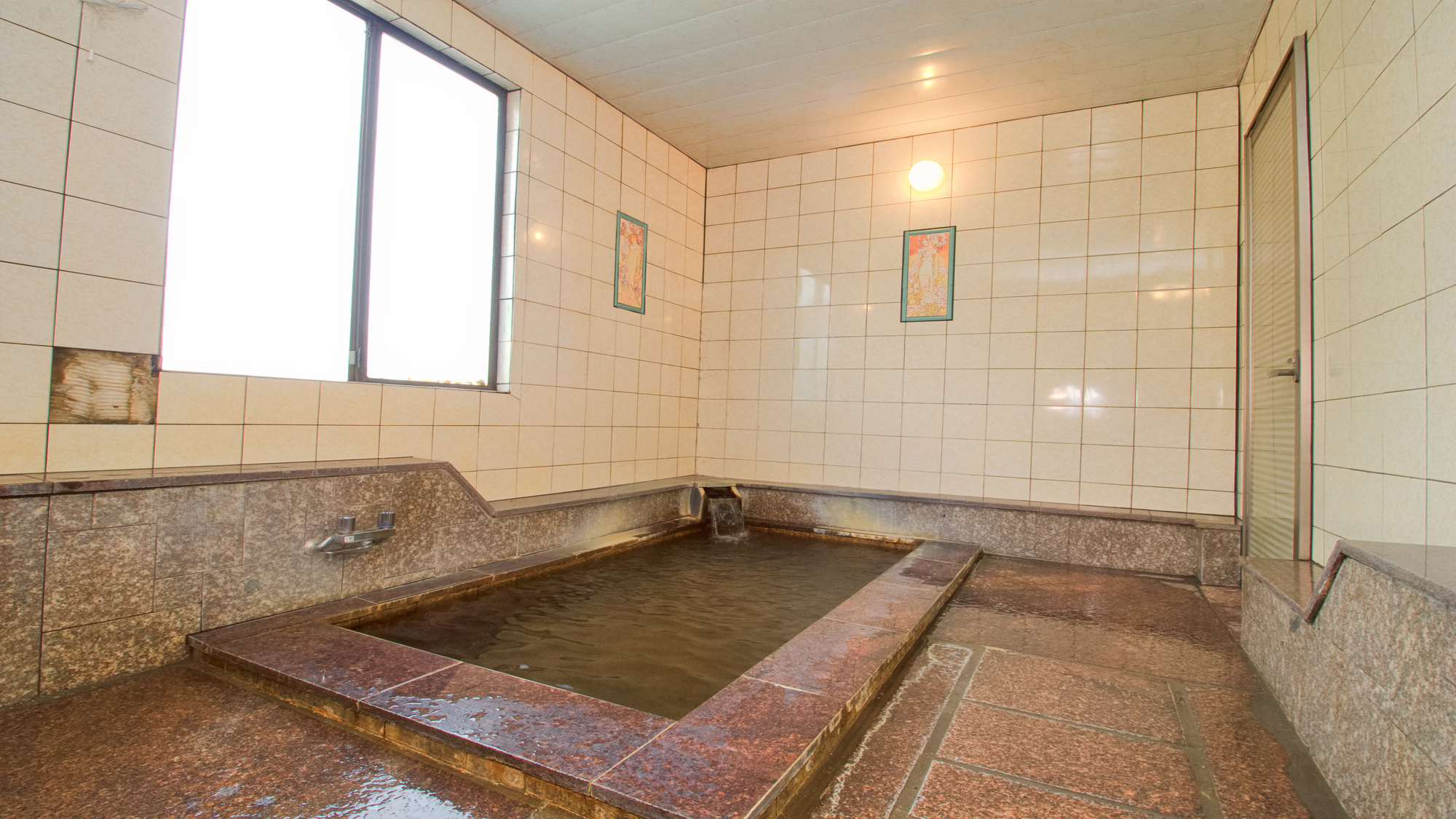 24時間ご利用可能な貸切風呂です