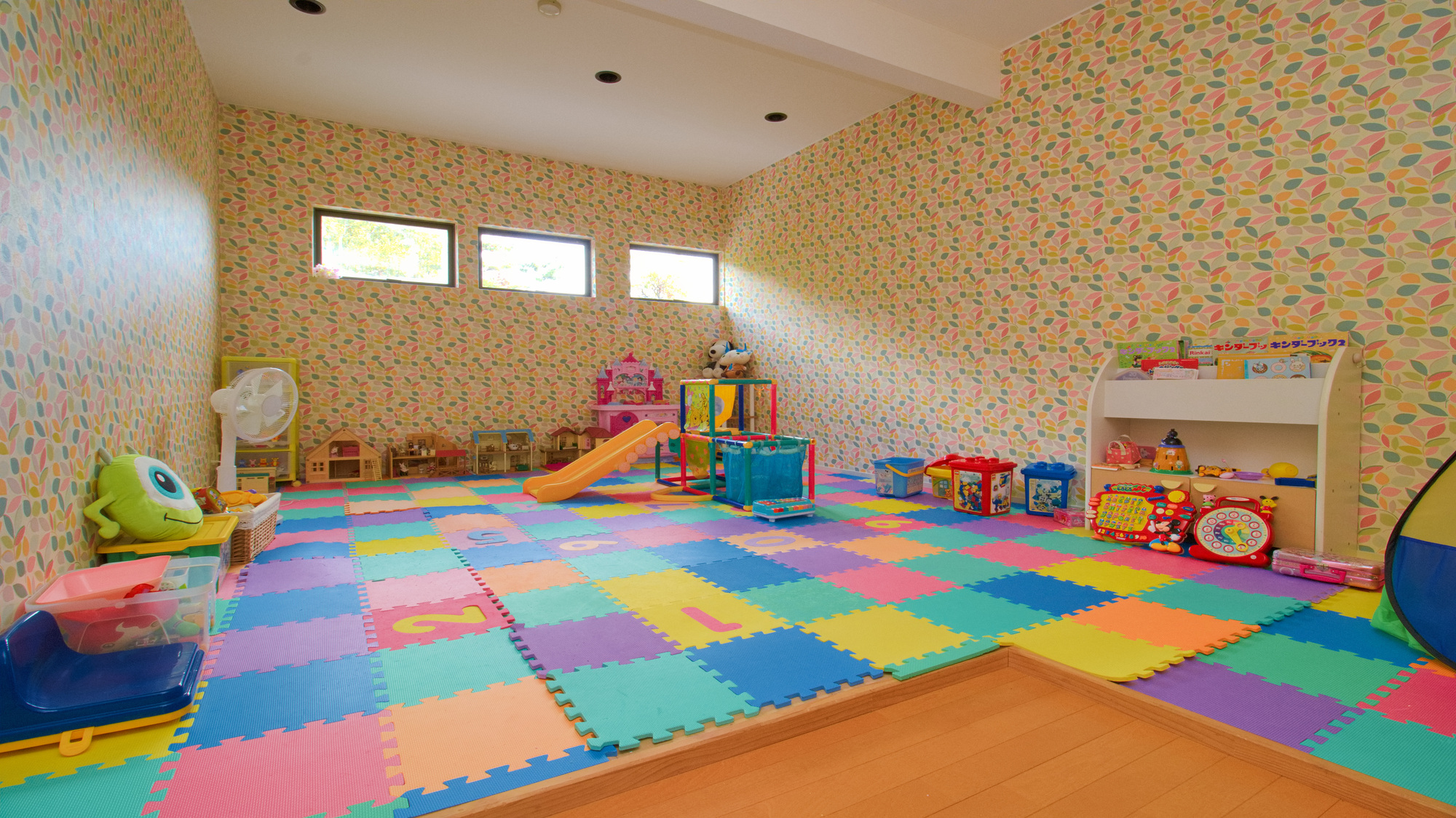 ２Fにキッズルームがございます