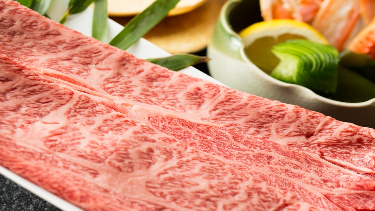 朝寝坊プラン、特典【色浴衣＆特選焼蟹】付き但馬牛すき焼きプラン 