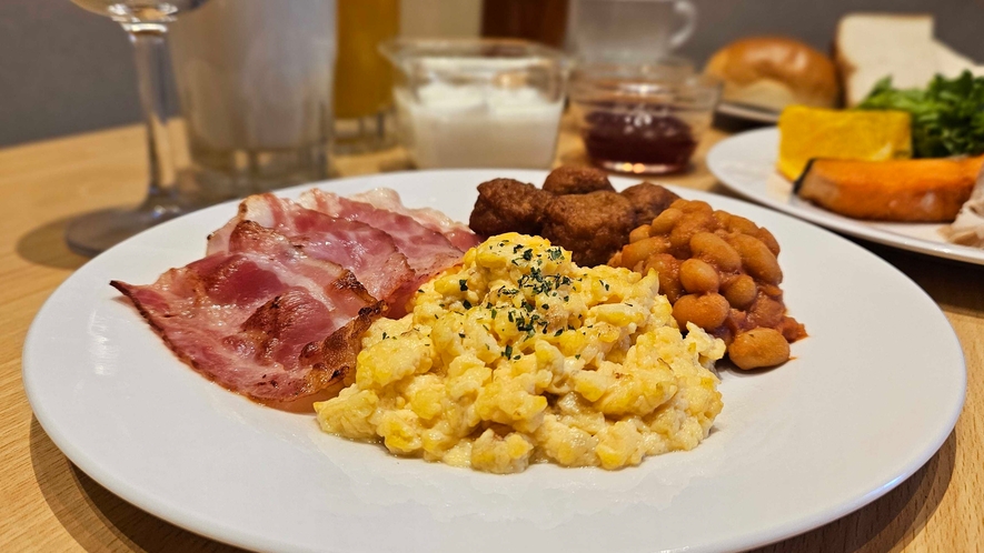 【朝食】炒り卵＆ベーコン