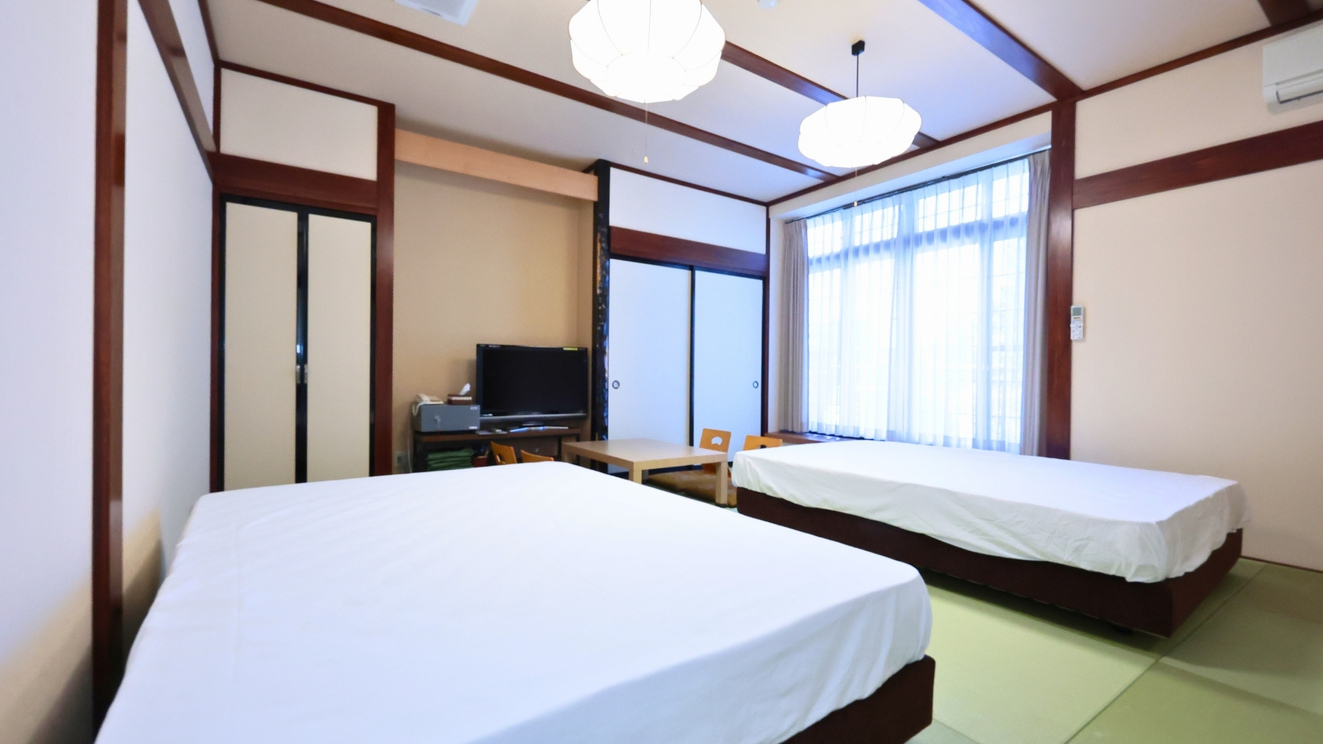 和室10畳 ベッド（定員4名まで）シャワー・トイレ付　102