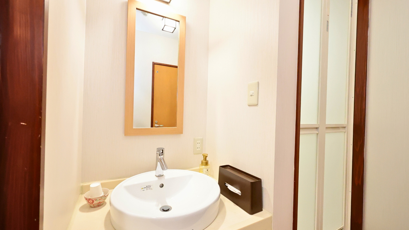 ・客室内の洗面コーナー
