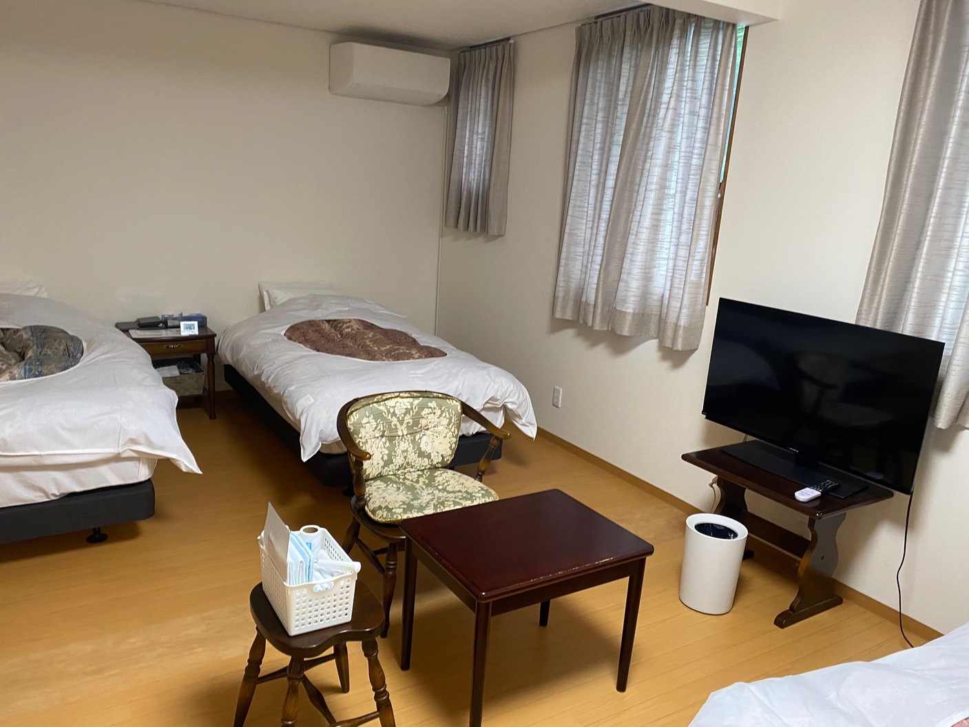 コンフォートタイプシモンズベッド約12畳