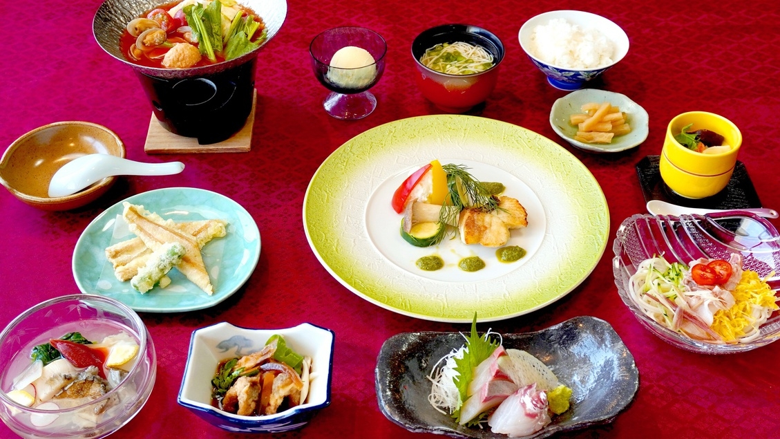 【スタンダードコース：凛華会席】子連れファミリーにうれしい2つの特典付プラン（2食付）
