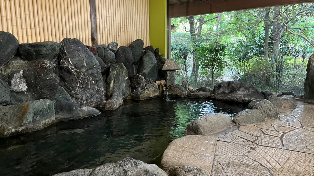 【素泊まりプラン】自然の中で温泉を楽しむ宿。当宿自慢の「とろっ、ぬるっ」温泉でまったり♪