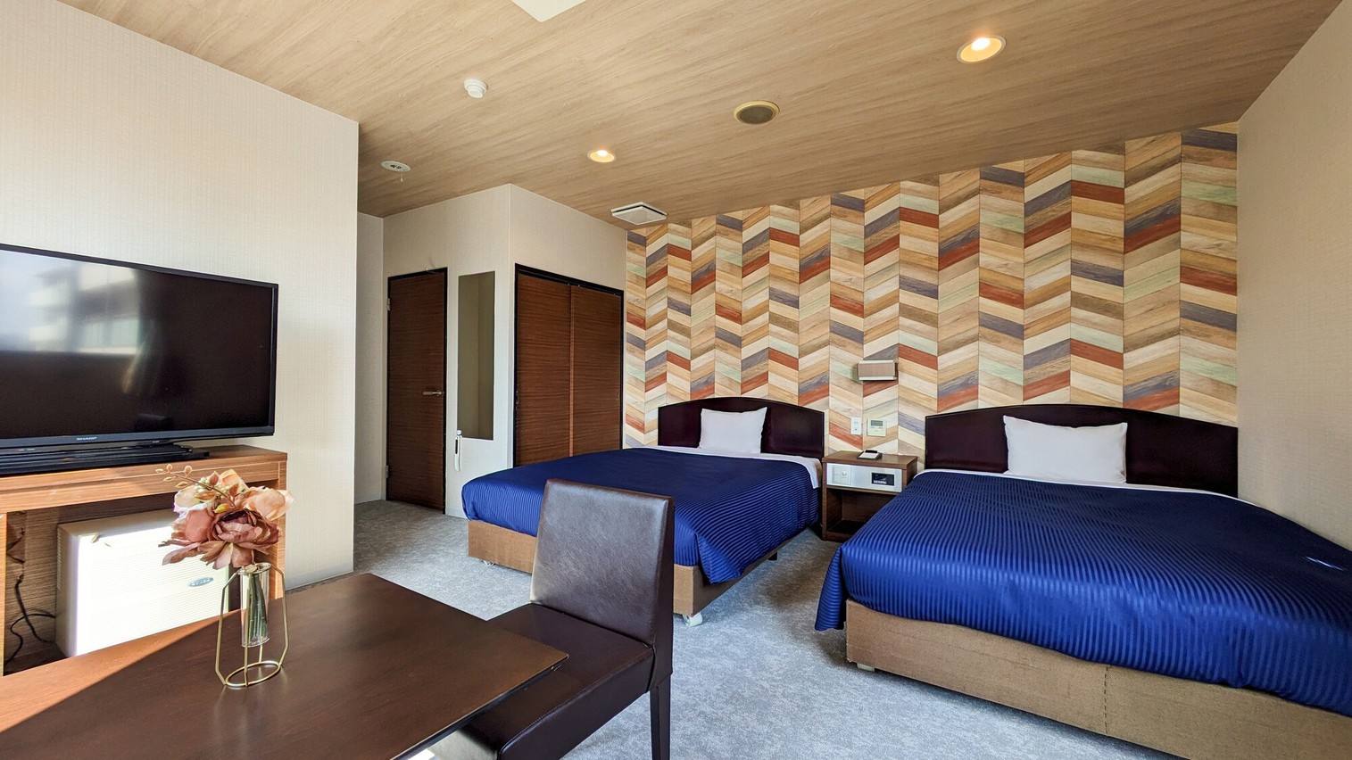 〈客室〉スーペリアツイン