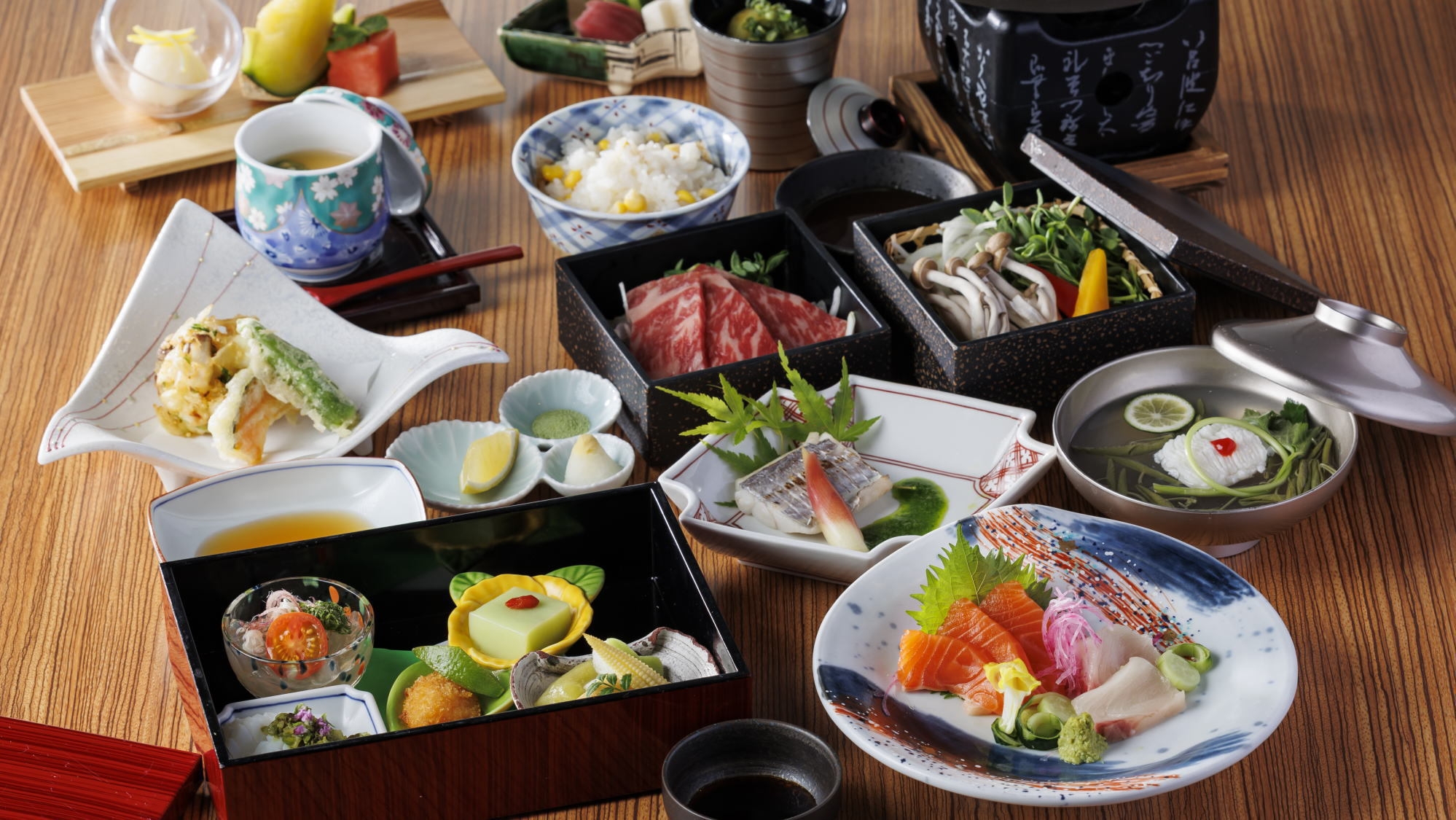 【富山の自然で星空観察！】＜ご夕食時間：17:30〜19:00＞ご夕食は1番人気”季節の創作和食”