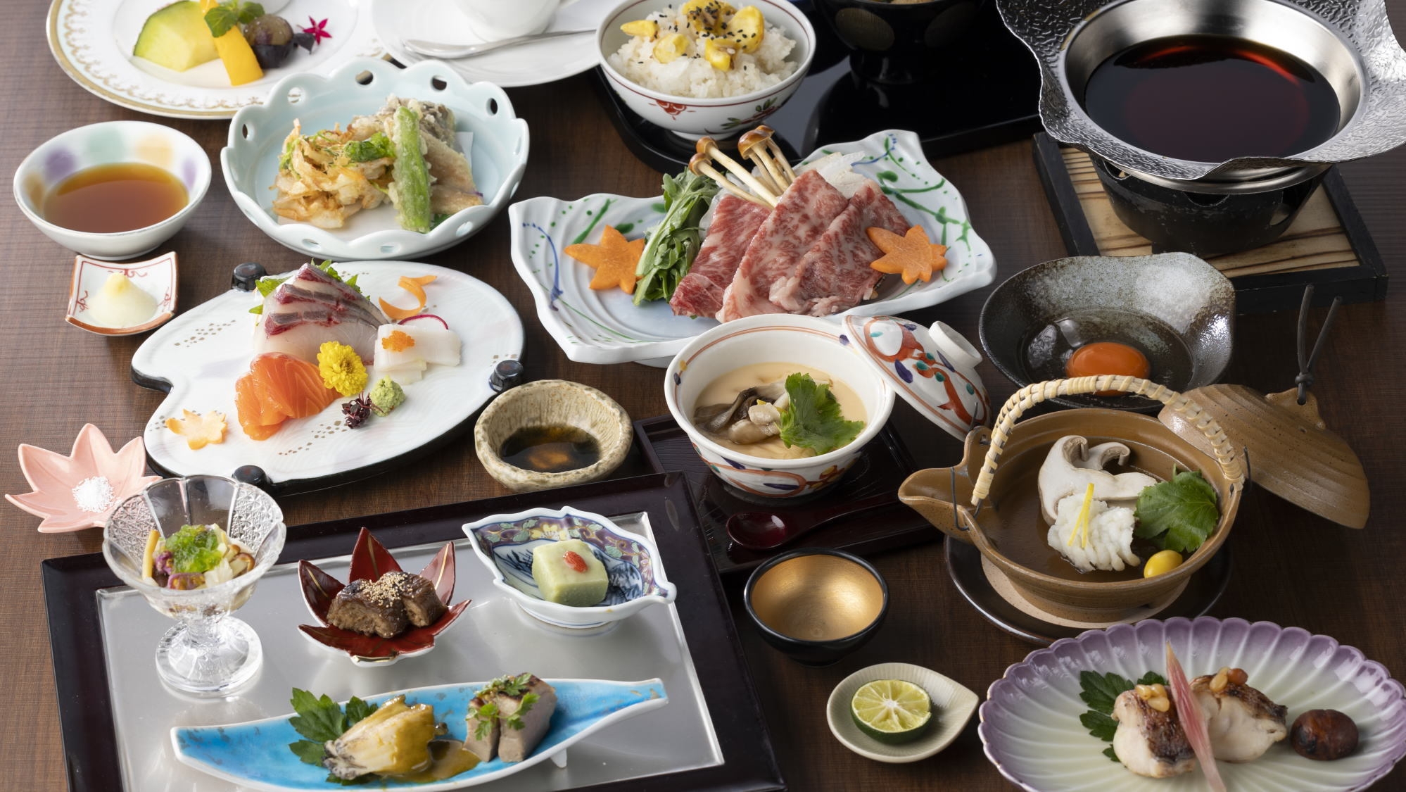 【秋冬SALE】＜ご夕食時間：17:30〜19:00＞季節の味覚を本格和食コースで。