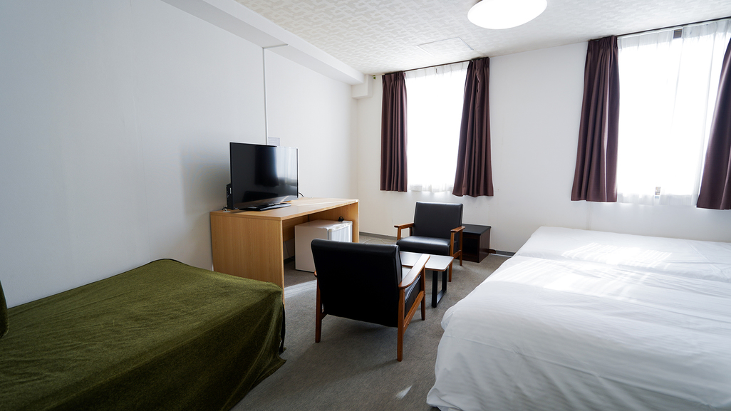 デラックスツインルーム【セミダブルベッド120cm×2台】