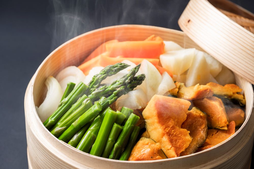 朝食　地元産　季節の温野菜