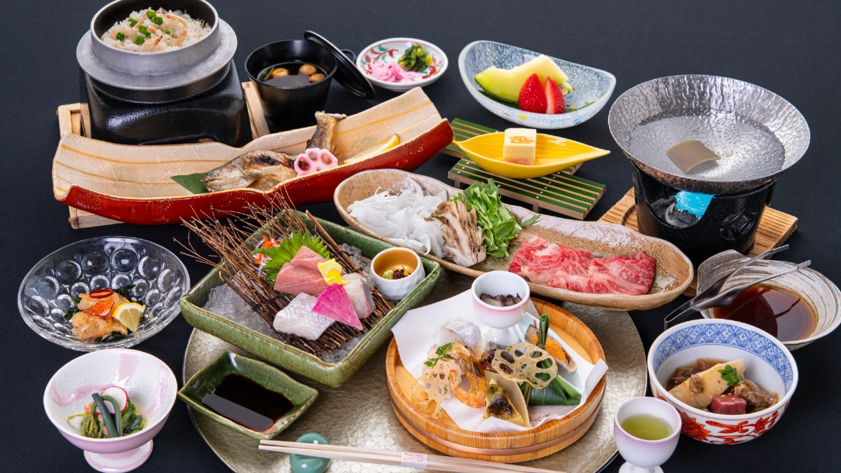 *【夕食一例】永源寺名物「岩魚の塩焼き」と、とろける旨みの近江牛料理を含めた全13品の懐石コース