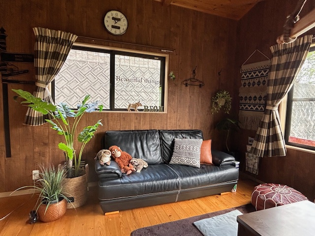 2025　ログ風コテージの室内01