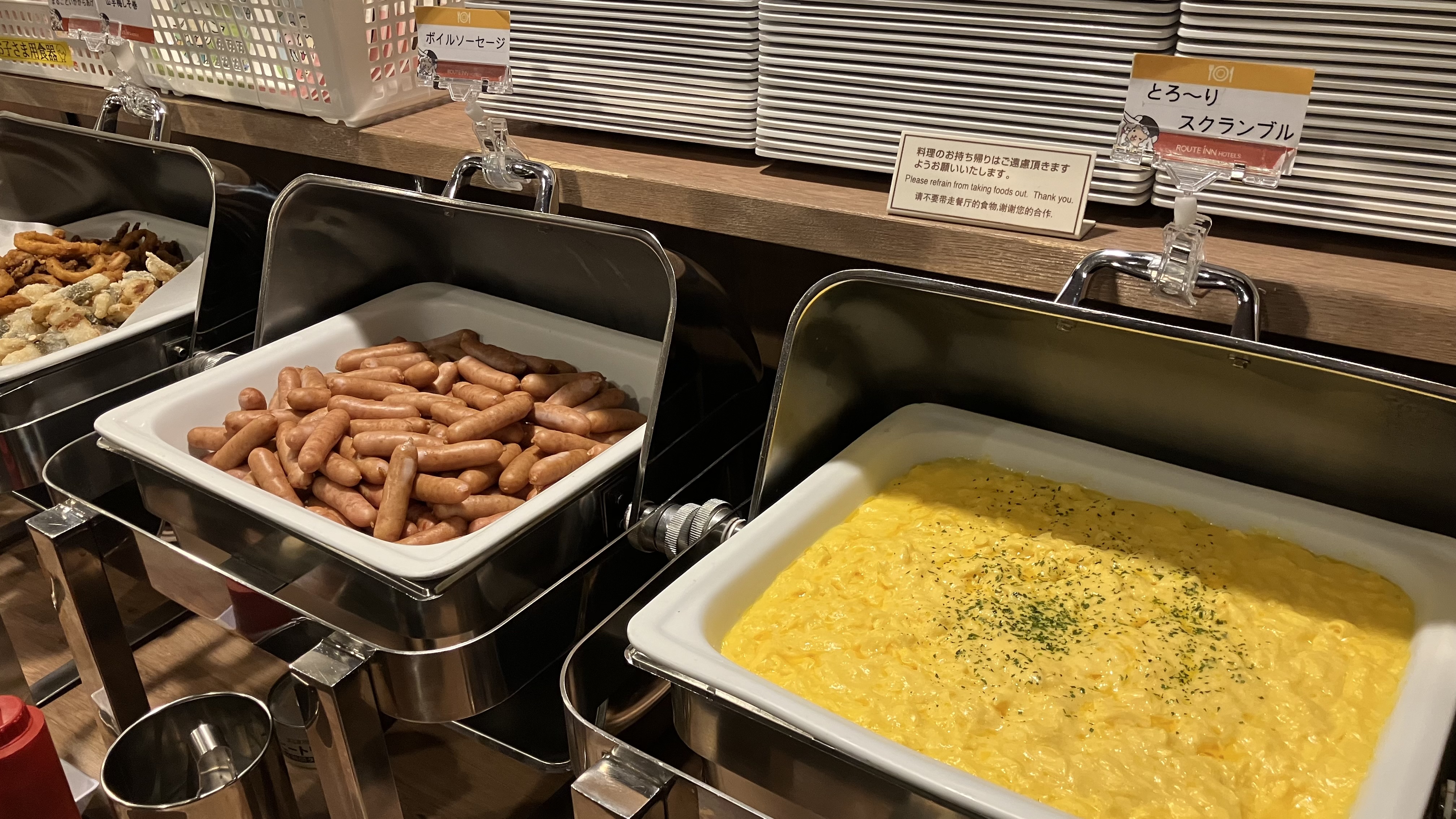 無料朝食サービス（メニューは日替わりです）