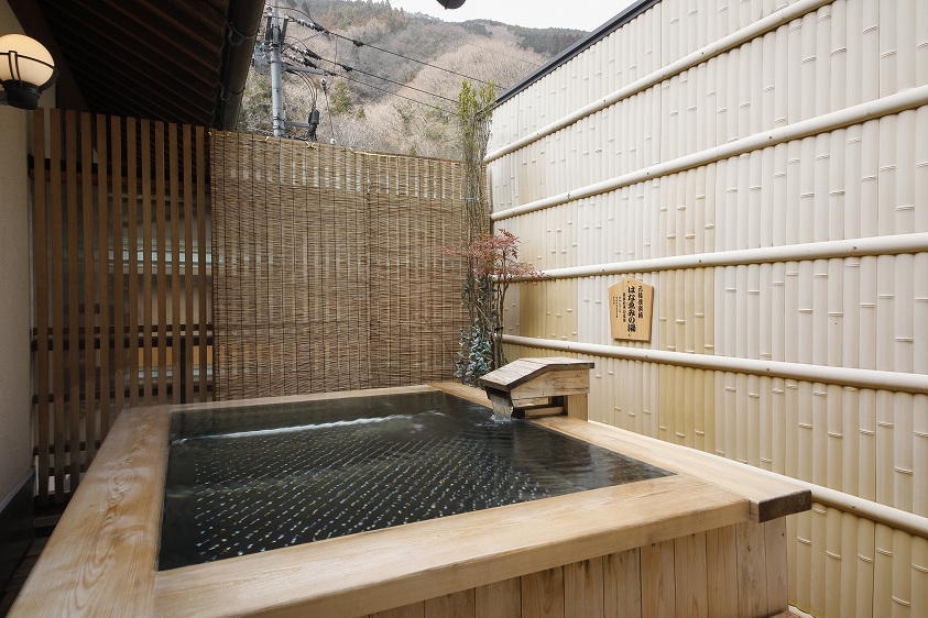 直前割【お食事なし】当館地下にある湯原温泉の源泉貸切風呂が楽しめる宿泊プラン（素泊まり）