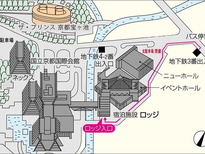 国際会館北駐車場は工事で閉鎖中ですが、ロッジのお客様はゲートより入場後突当りまでお越し下さい