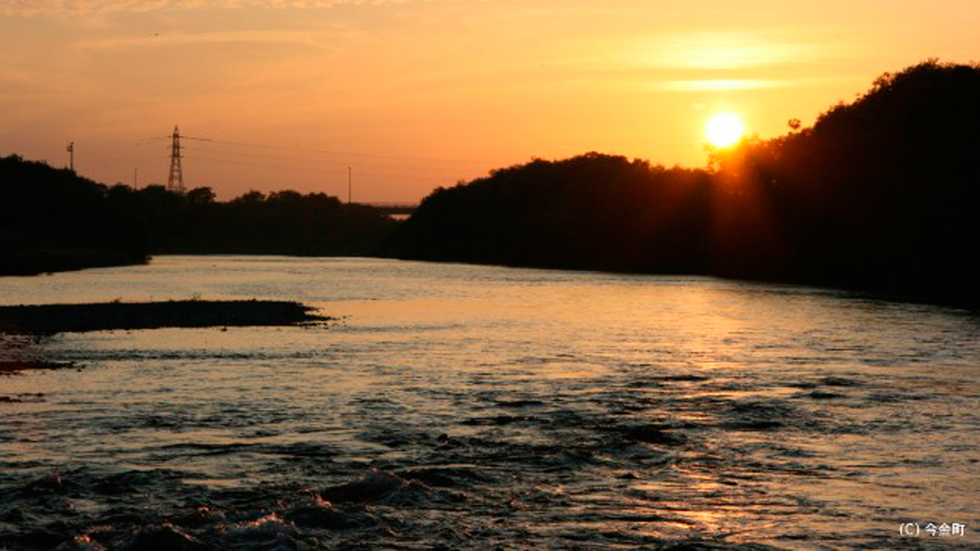 *後志利別川／美しい夕暮れの景色。カメラを片手に出かけてみませんか？